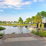 Am Faehrhafen Neu Darchau